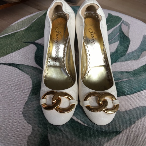 White Leather Juice Couture Pumps with Gold Buckle - Picture 3 of 7